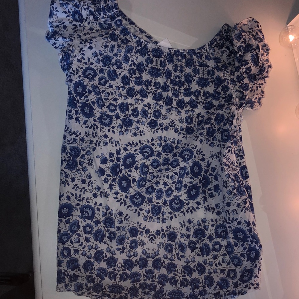 A zara kids ruffle sleeved top